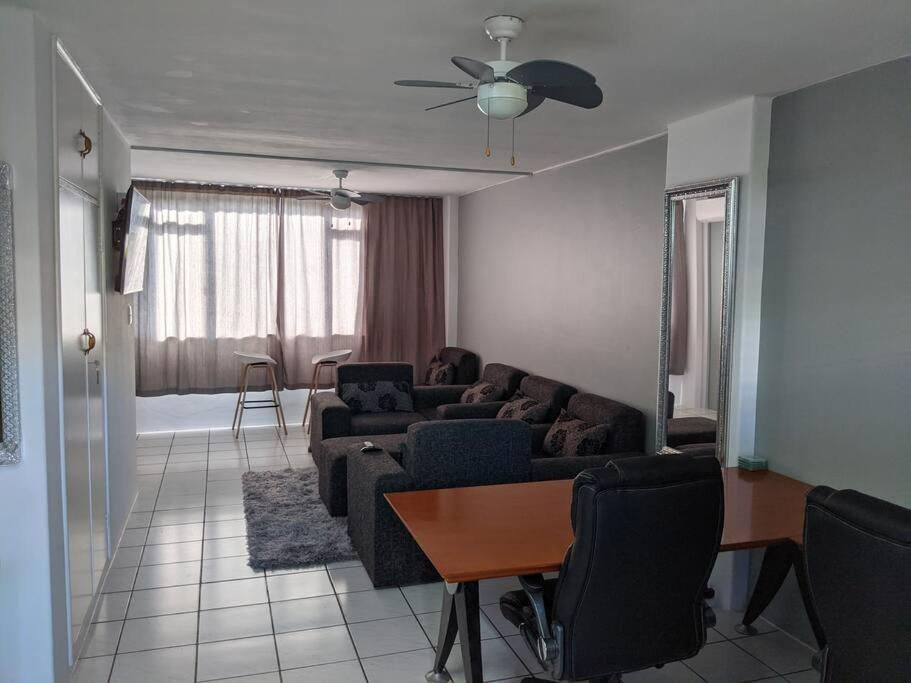 Capri24 - Modern Apartment Overlooking The Sea Amanzimtoti Ngoại thất bức ảnh