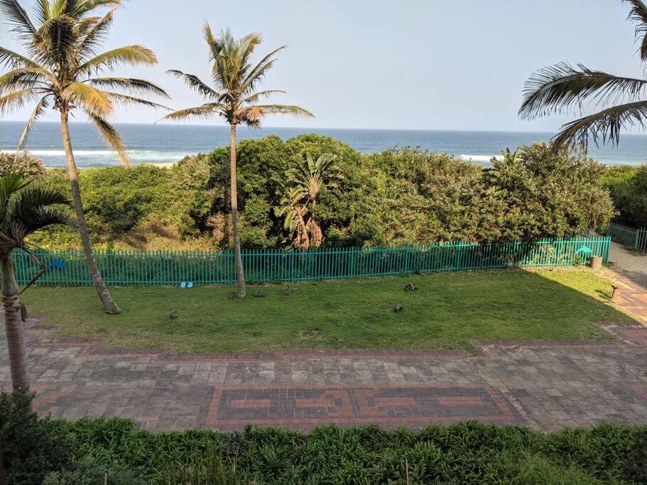 Capri24 - Modern Apartment Overlooking The Sea Amanzimtoti Ngoại thất bức ảnh